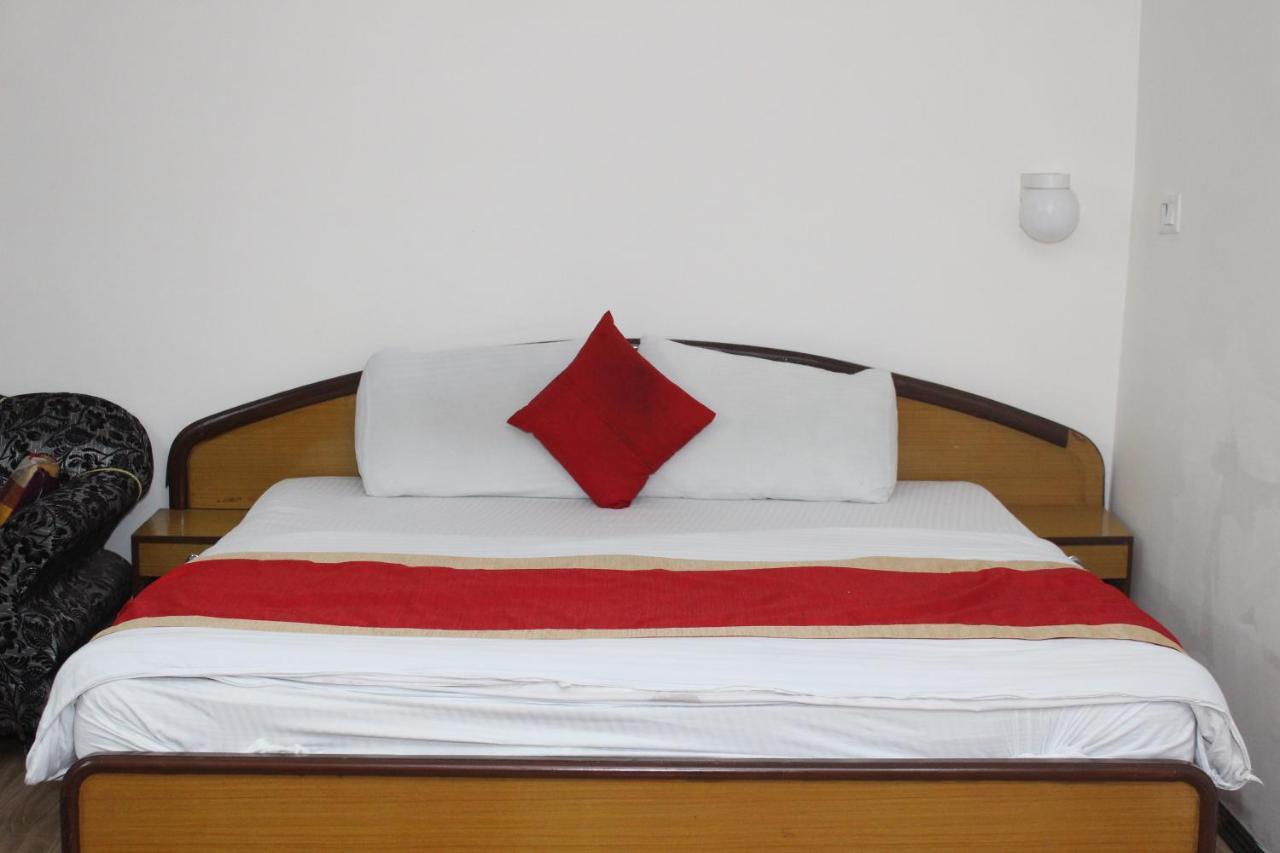 Hotel Dolls Inn Нейнитал Екстериор снимка
