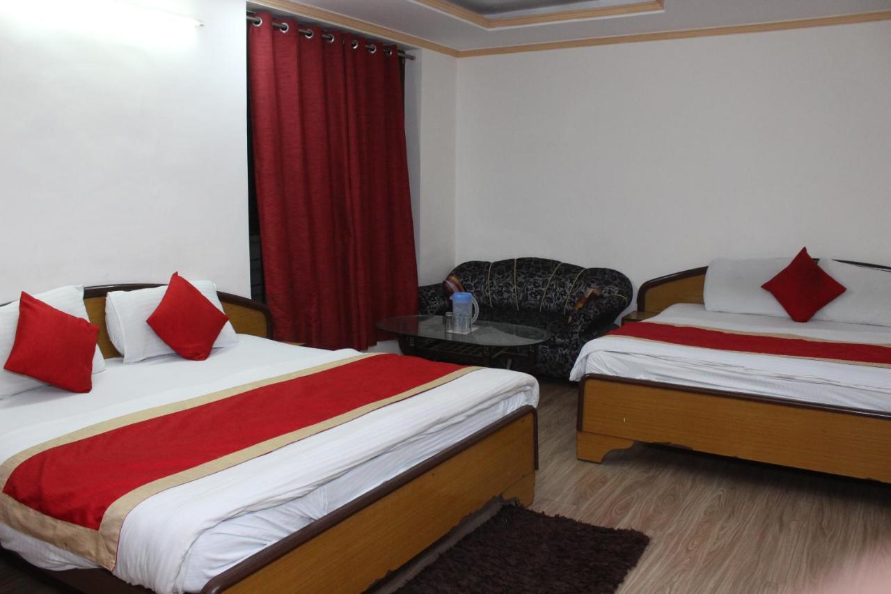 Hotel Dolls Inn Нейнитал Екстериор снимка
