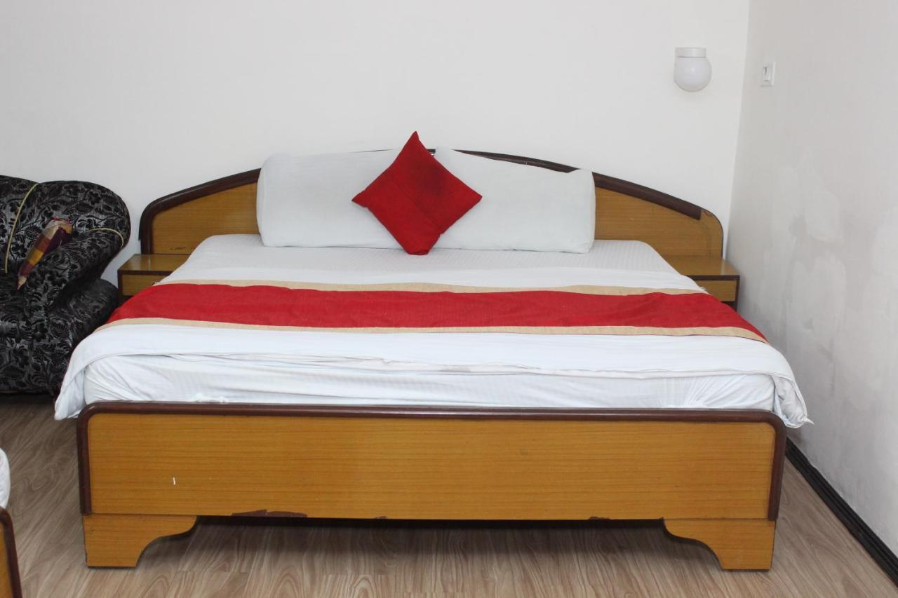 Hotel Dolls Inn Нейнитал Екстериор снимка