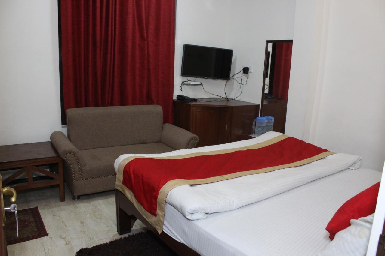 Hotel Dolls Inn Нейнитал Екстериор снимка