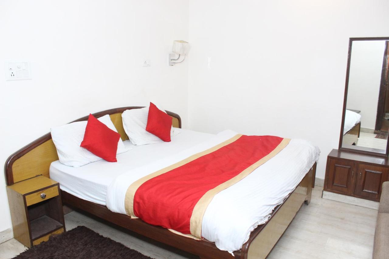 Hotel Dolls Inn Нейнитал Екстериор снимка