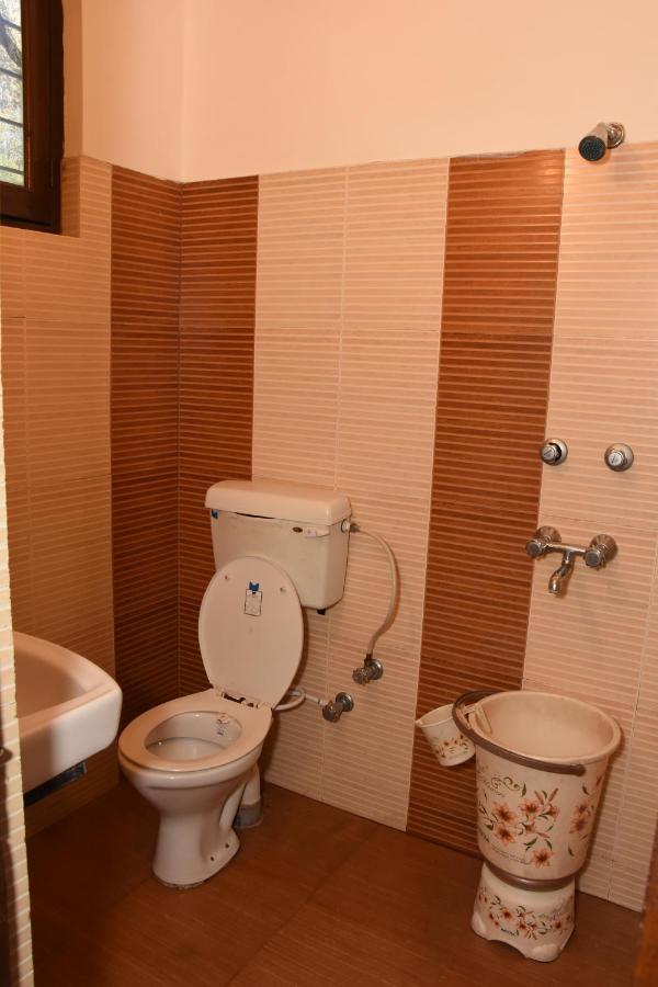 Hotel Dolls Inn Нейнитал Екстериор снимка